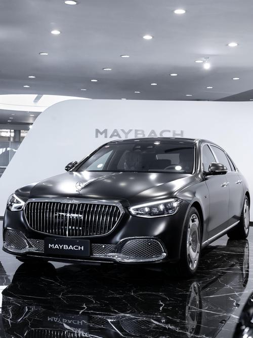 东莞22岚图汽车的售后服务让用户无忧出行，迈巴赫未来的豪华车趋势